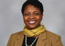 Tâmara assume interinamente a Secretaria de Educação de São Mateus