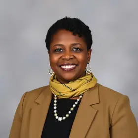 Tâmara assume interinamente a Secretaria de Educação de São Mateus