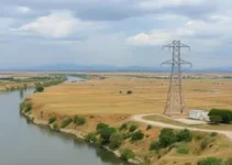 EDP conclui reconstrução de rede elétrica sobre rio em São Mateus