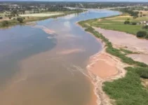 água salgada no Rio Cricaré